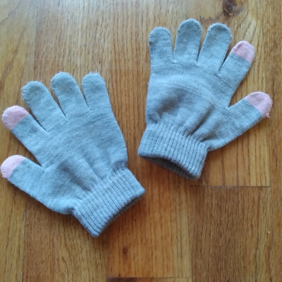 Girls DKNY Metallic Hat Glove Set Grey Knit Pompom Touchscreen Tech Touch Tips - Picture 11 of 16